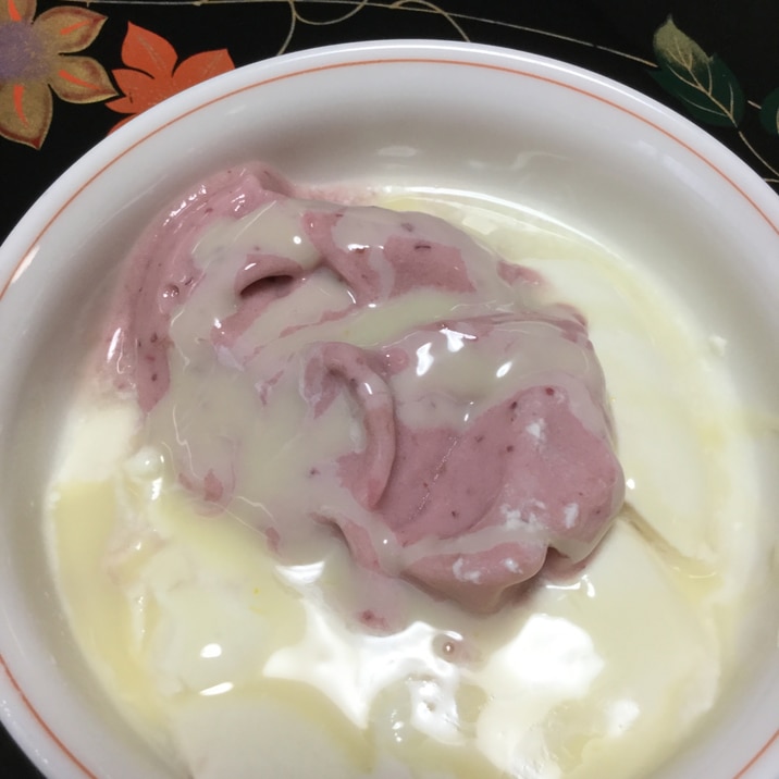 豆乳ヨーグルトと桃のアイスクリーム風